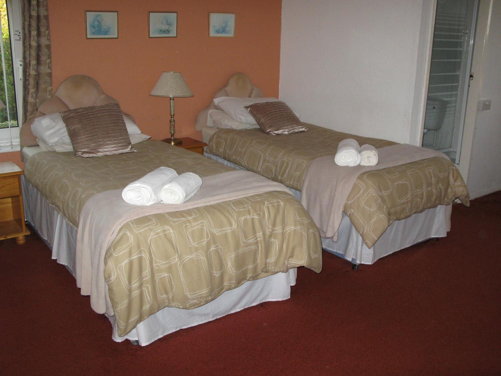 Broadwell Guest House Meriden  Room photo